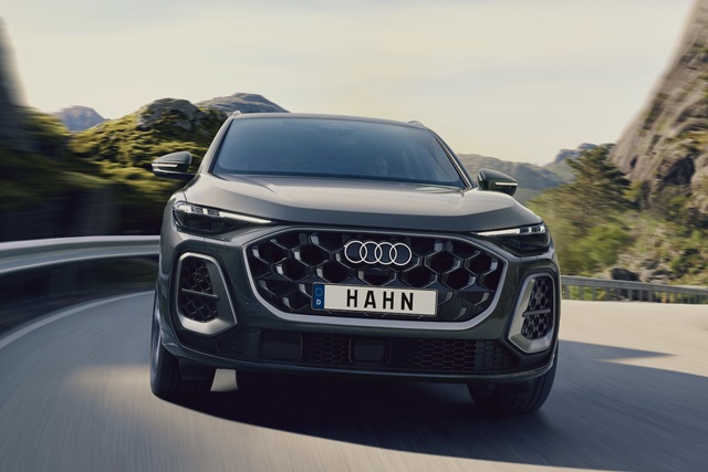 Nahaufnahme der Front eines Audi Q5 
