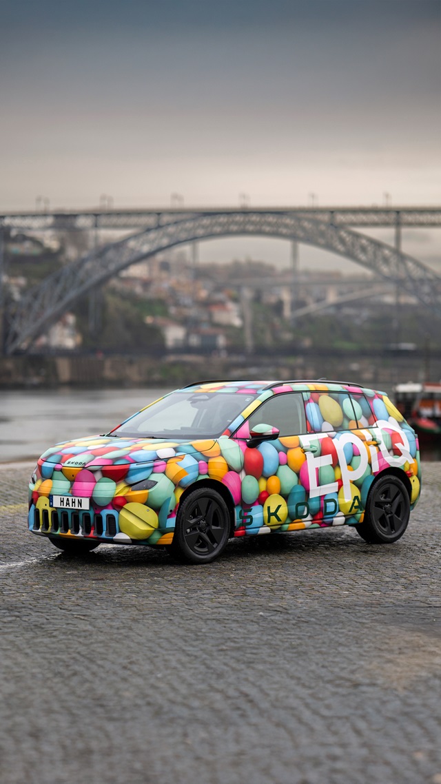 Škoda Epiq Erlkönig in der Seitenansicht